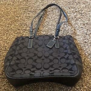 Coach handbag ‼️open to offers‼️